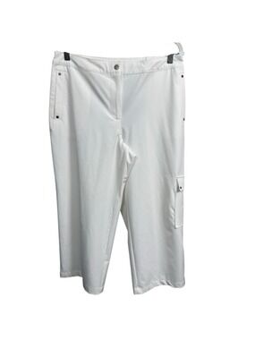 Chico’s Zenergy Neema Carley Cargo Crop Pants White Size 1 (Medium) NWT